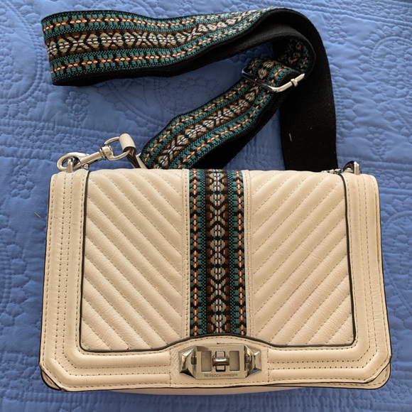 Purse - Picture 1 of 3